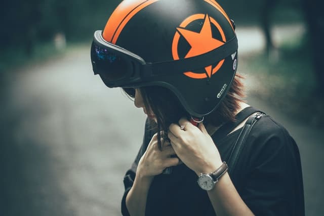 Zo kies je een goede scooterhelm