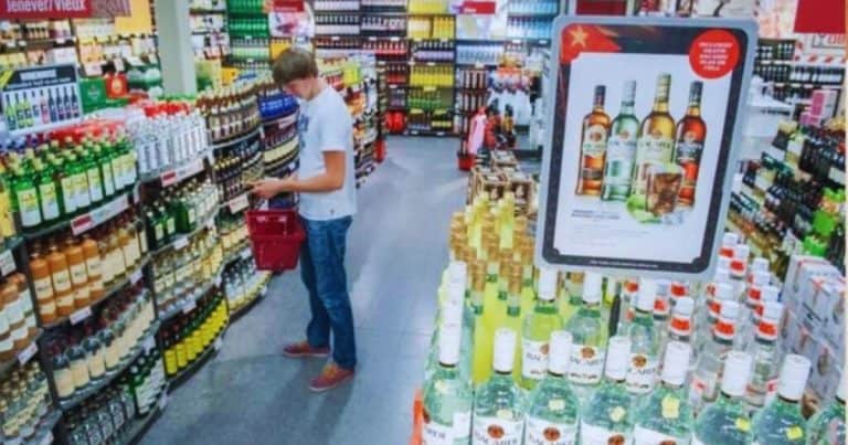 De Dirck 3 Amsterdam en Almere locaties openingstijden en aanbiedingen van de week