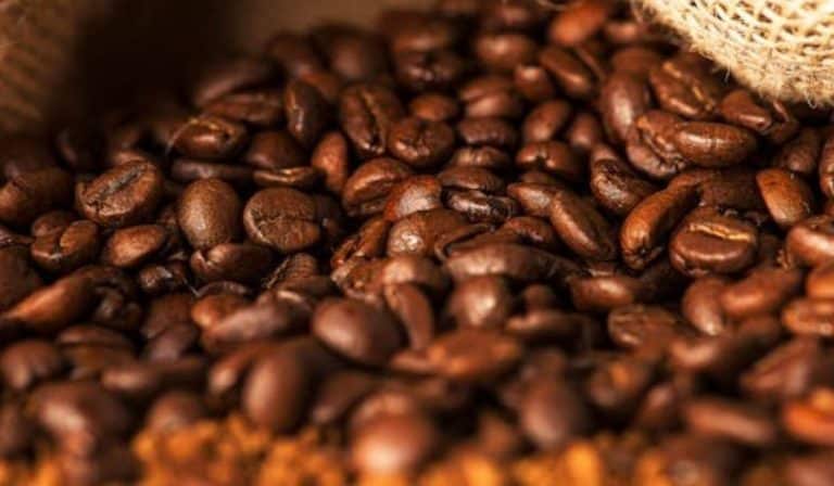 Koffiebonen aanbiedingen: Illy, Starbucks & supermarkten